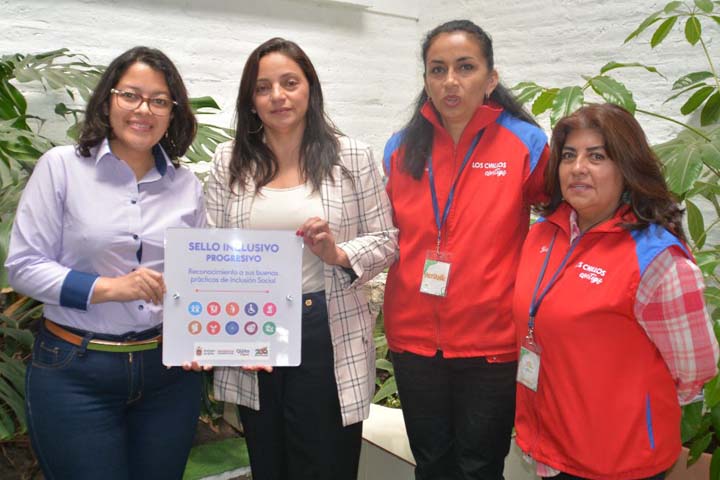 olivos-school-escuela-valle-de-los-chillos-reconocimiento-municipio-responsabilidad-social